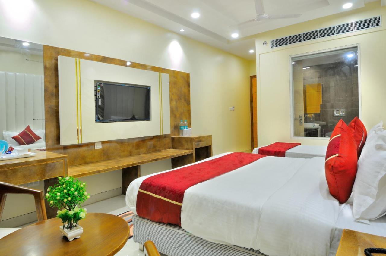 Hotel Worth Newly Bulit - Nuova Delhi Esterno foto