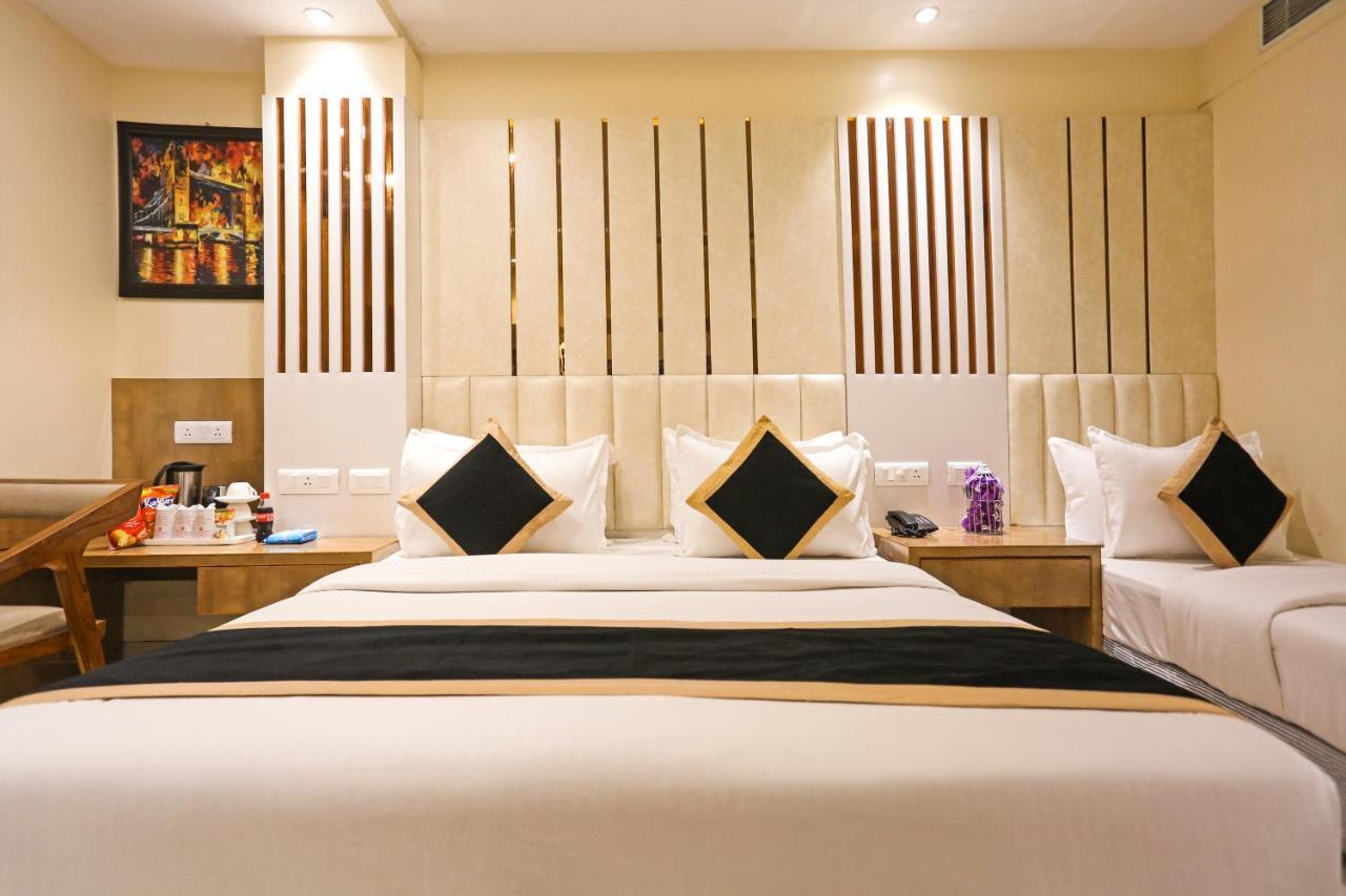 Hotel Worth Newly Bulit - Nuova Delhi Esterno foto