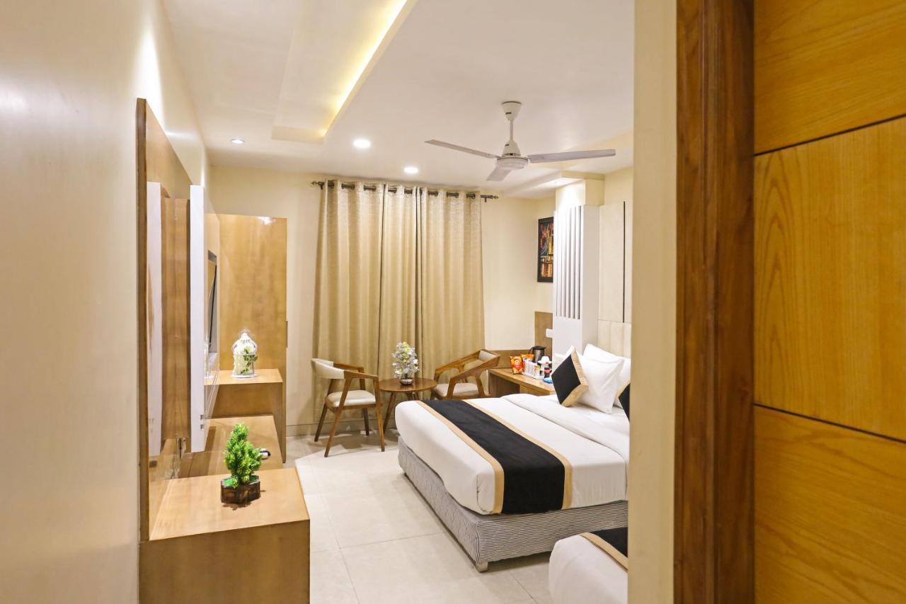 Hotel Worth Newly Bulit - Nuova Delhi Esterno foto