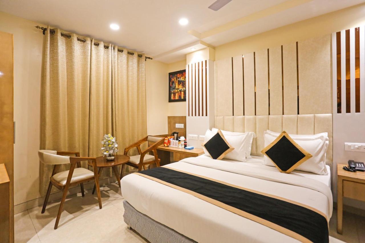 Hotel Worth Newly Bulit - Nuova Delhi Esterno foto