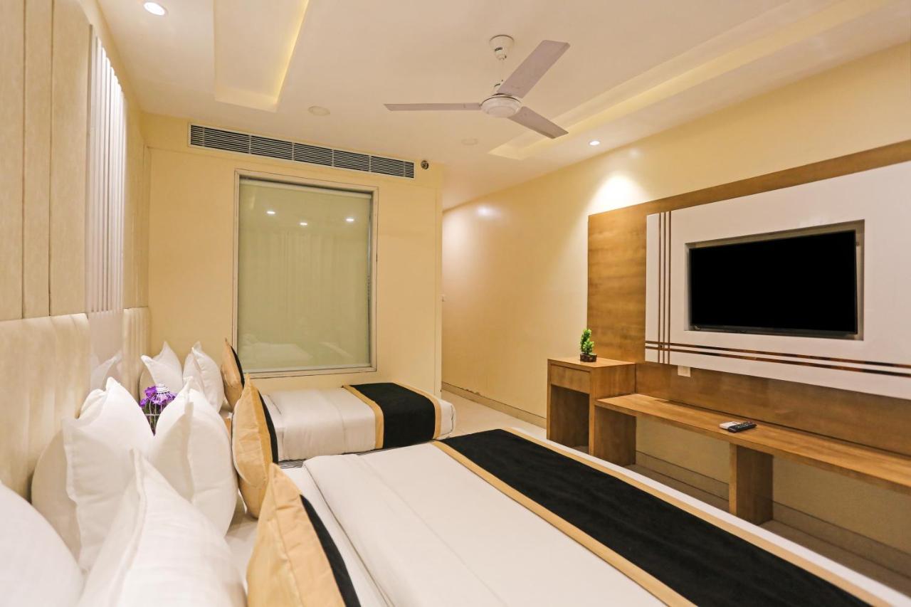 Hotel Worth Newly Bulit - Nuova Delhi Esterno foto