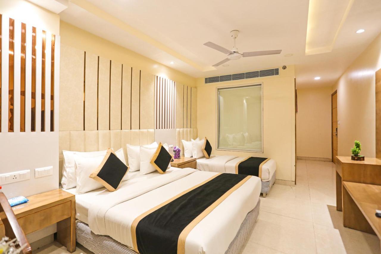 Hotel Worth Newly Bulit - Nuova Delhi Esterno foto