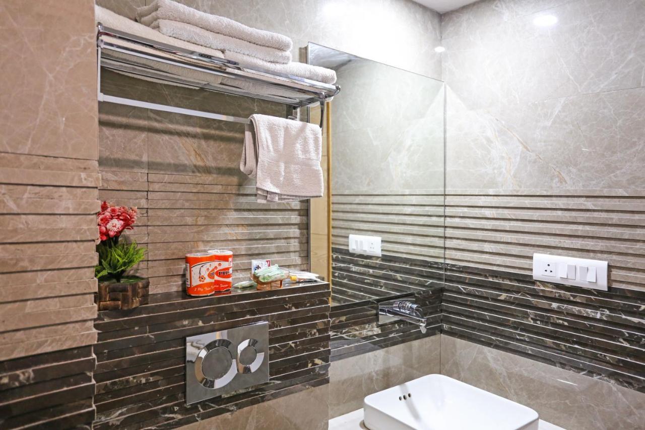 Hotel Worth Newly Bulit - Nuova Delhi Esterno foto