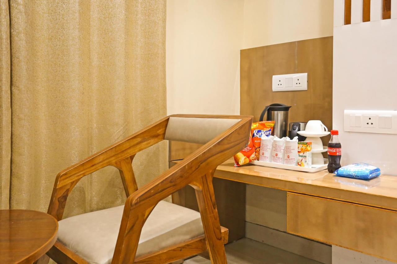 Hotel Worth Newly Bulit - Nuova Delhi Esterno foto