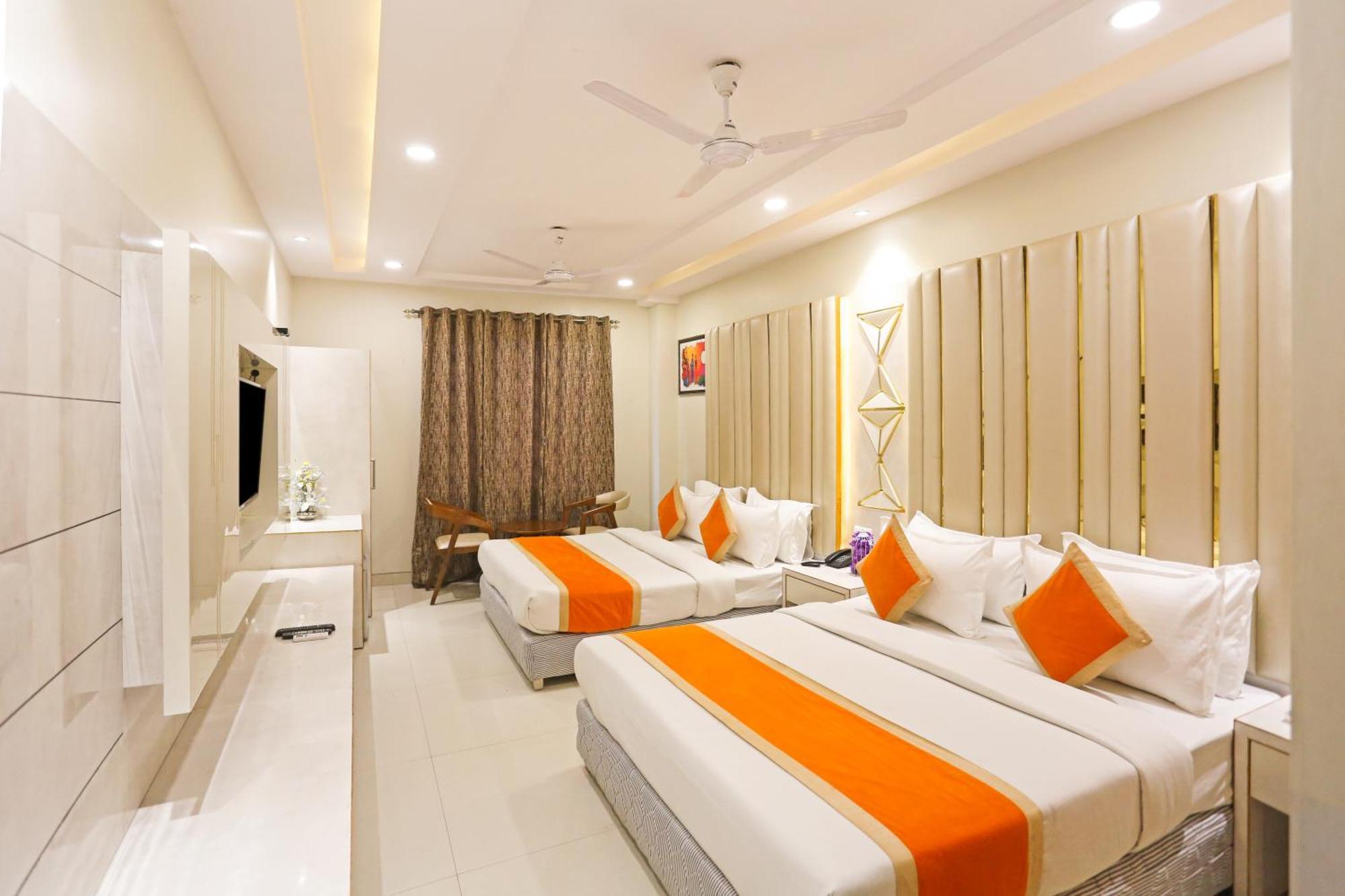 Hotel Worth Newly Bulit - Nuova Delhi Esterno foto
