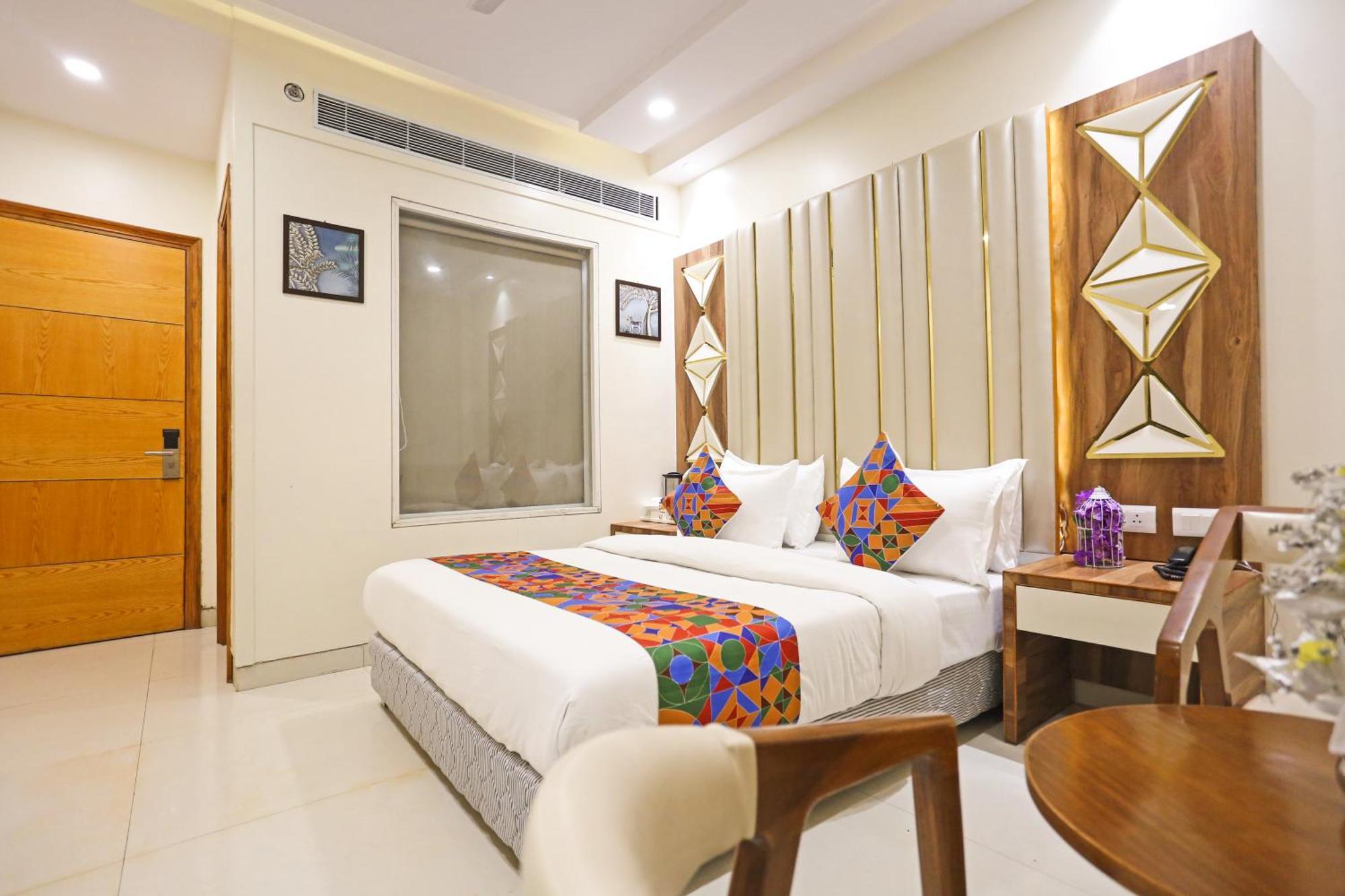 Hotel Worth Newly Bulit - Nuova Delhi Esterno foto